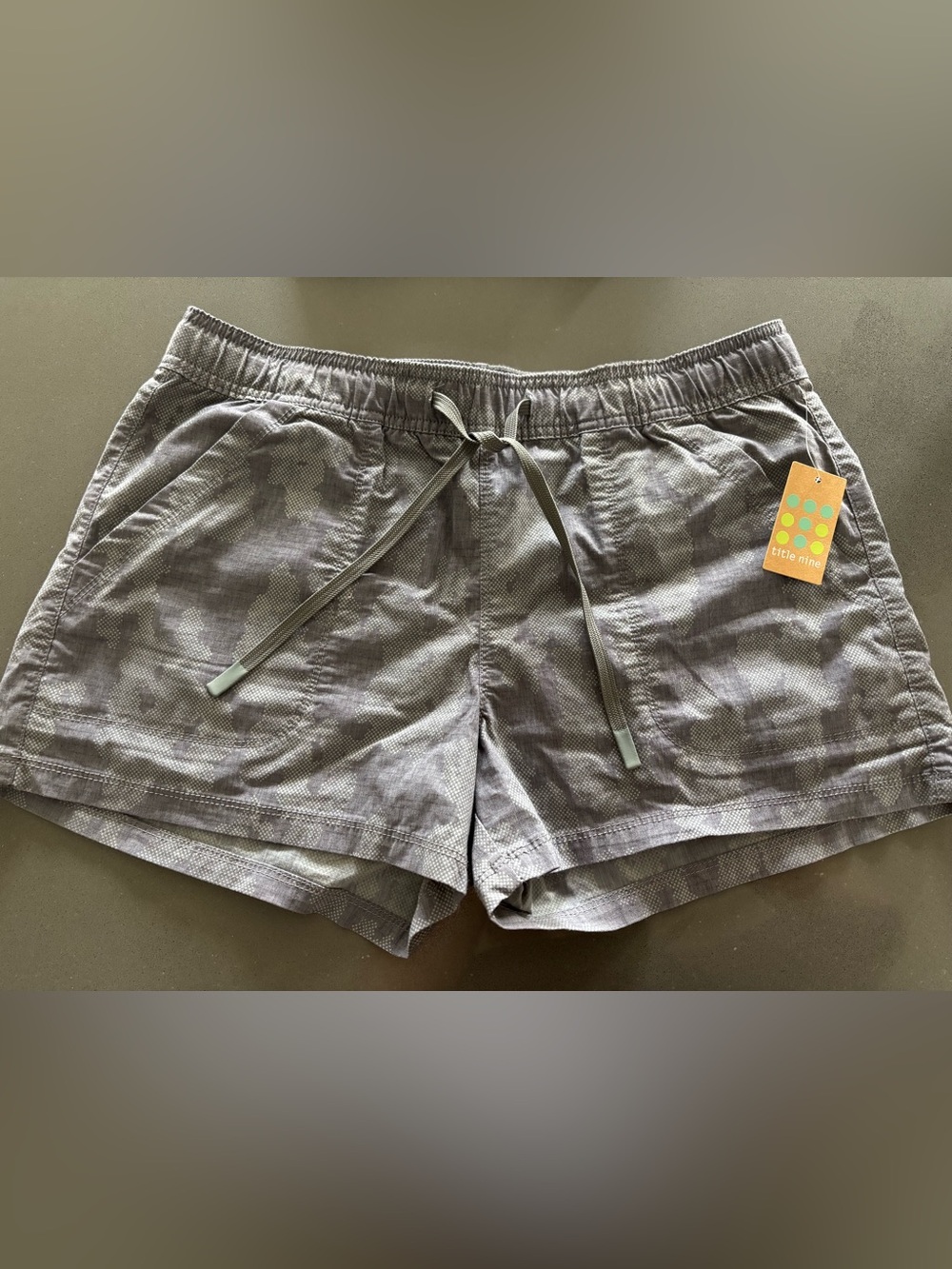 Title Nine Brash Tie Front 3” Short